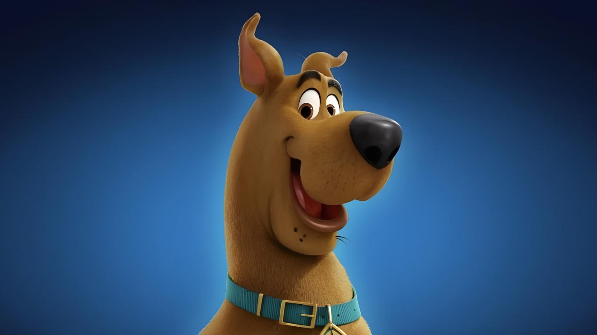 شخصیت انیمیشن اسکوبی دو (Scooby-Doo) با قلاده آبی در پس‌زمینه آبی