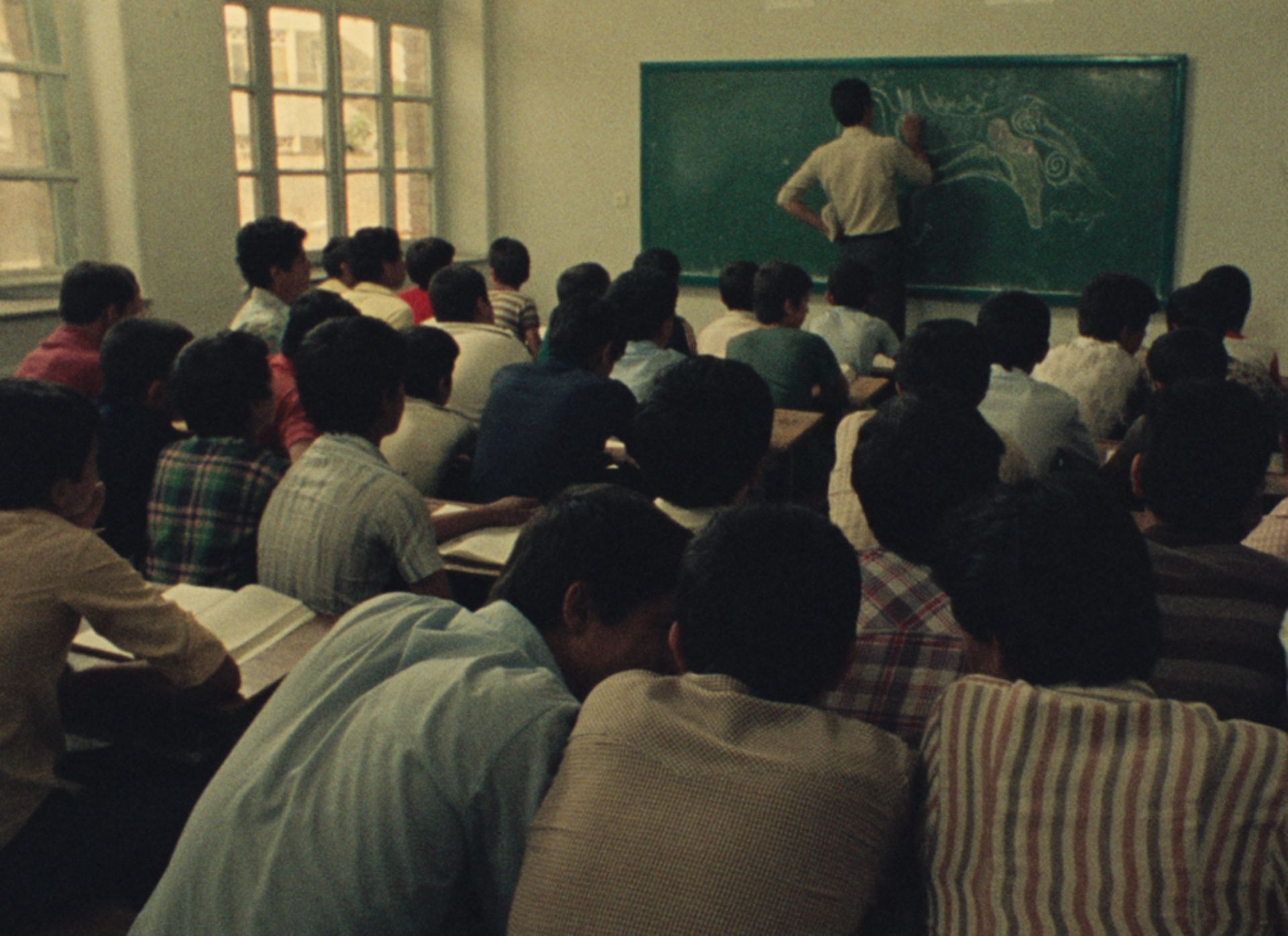 قضیه شکل اول شکل دوم عباس کیارستمی