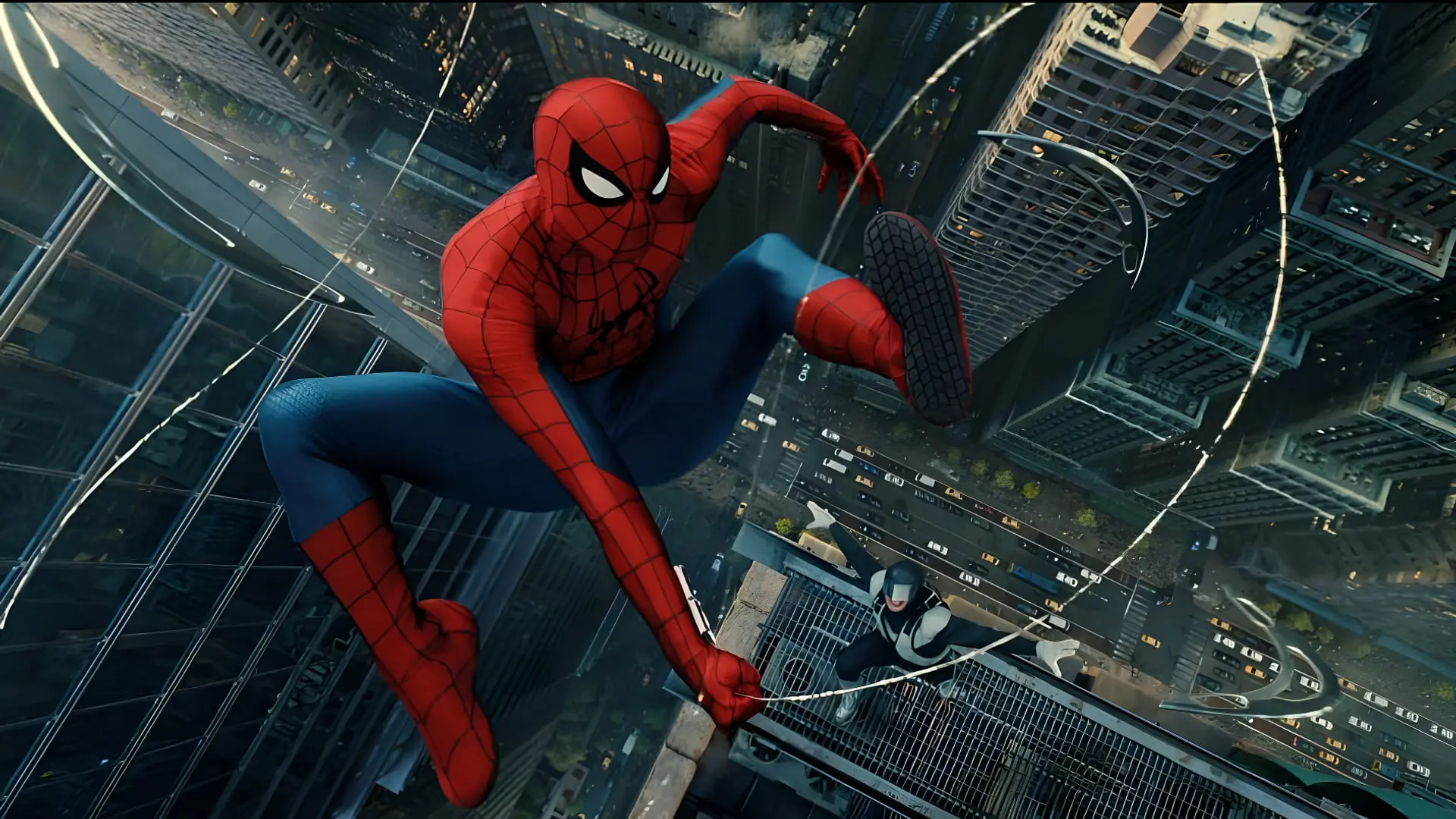 مرد عنکبوتی (Spider-Man) با لباس قرمز و آبی در حال پرواز میان آسمان‌خراش‌ها