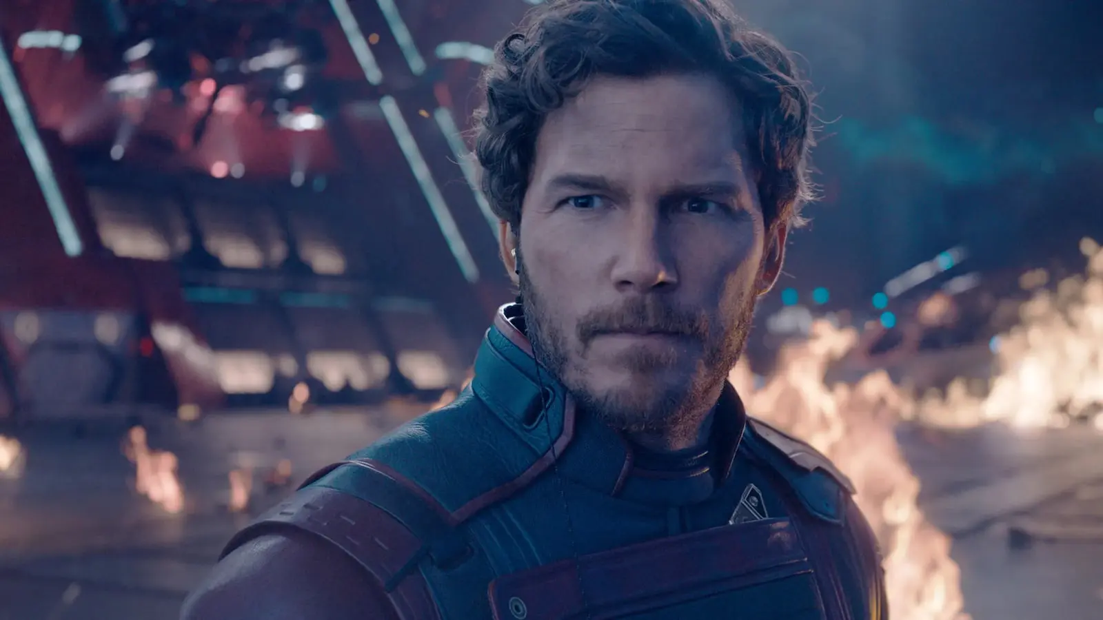 استار لرد (Star-Lord) با لباس مخصوص در صحنه فیلم نگهبانان کهکشان ۳