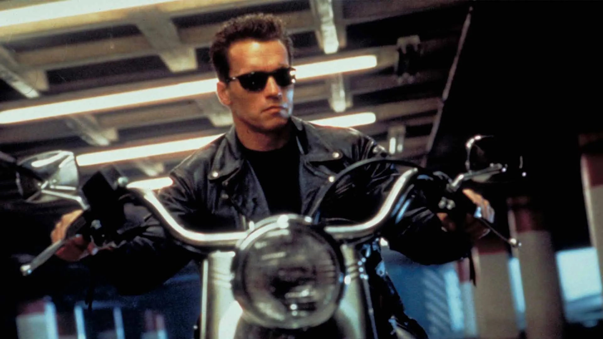 آرنولد شوارتزنگر در نقش ترمیناتور در فیلم Terminator 2: Judgement Day