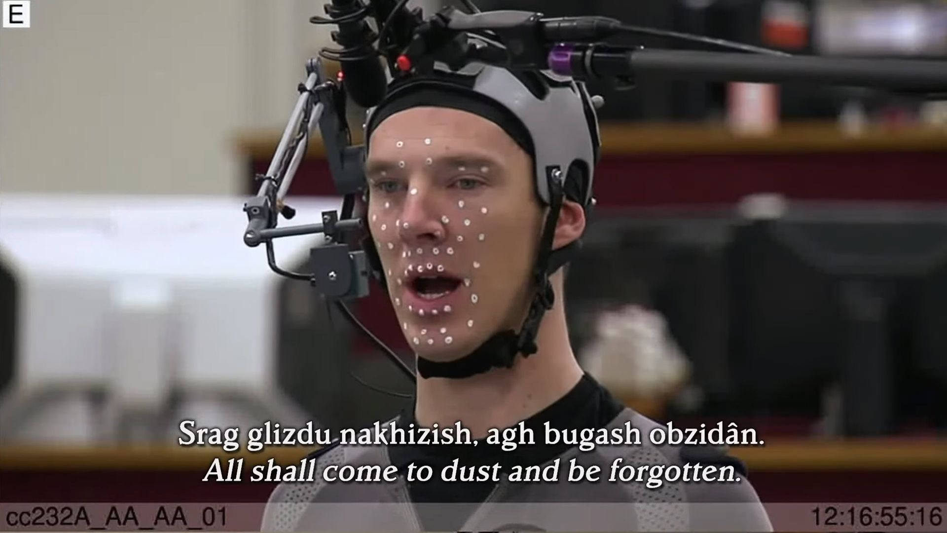 بندیکت کامبربچ درحال صحبت کردن به زبان سیاه ارباب حلقه‌ها