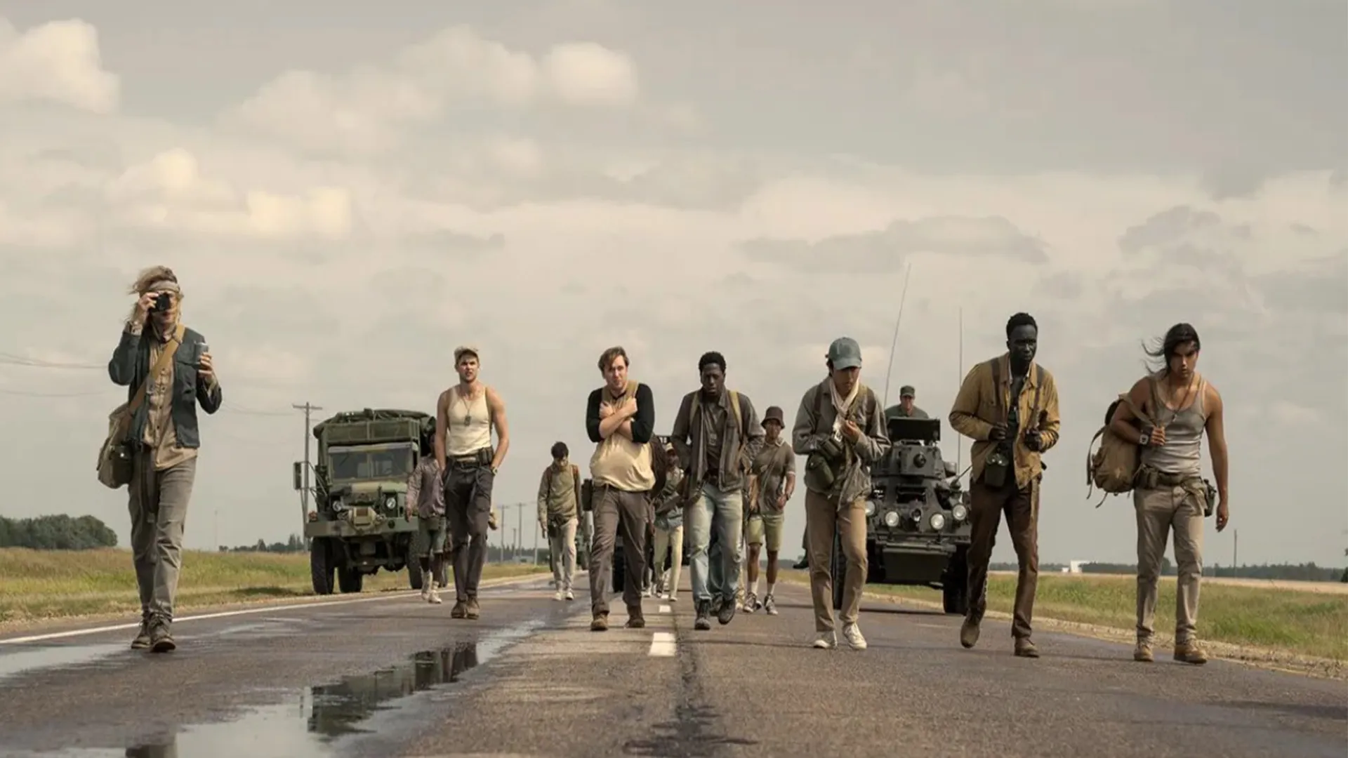 هترین اقتباس از آثار استیون کینگ در راه است؟ | اولین تصویر رسمی از فیلم The Long Walk