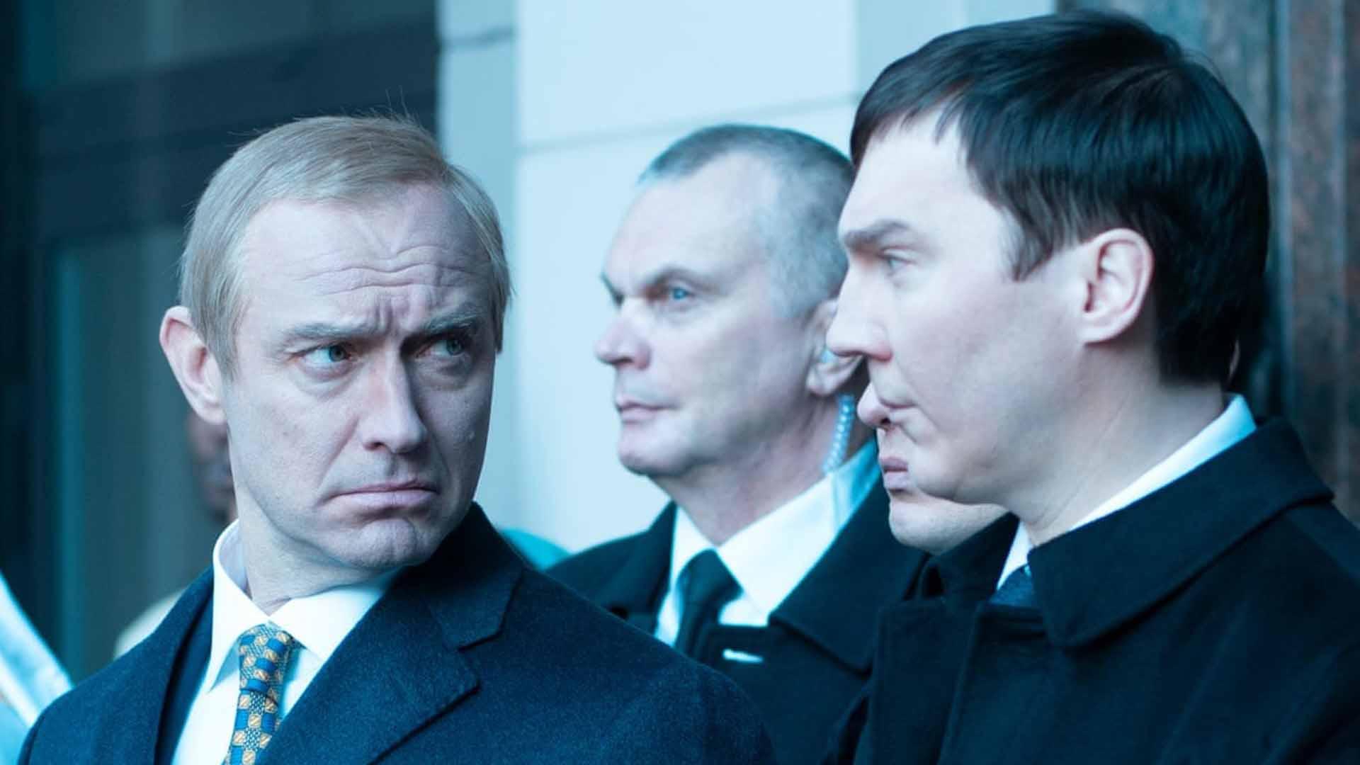 جود لا و پل دینو در فیلم The Wizard of the Kremlin
