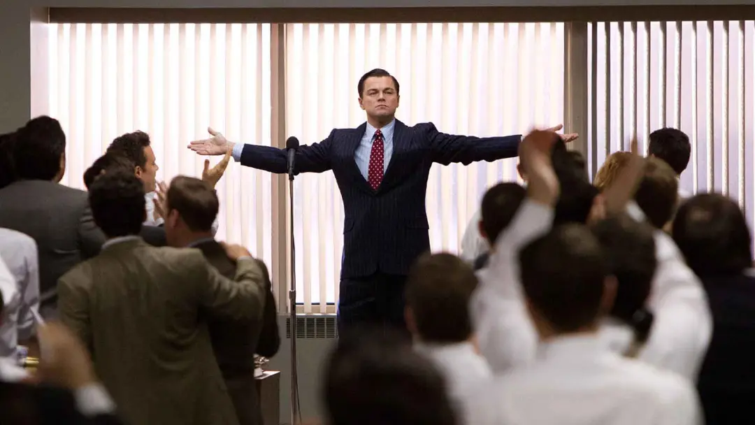 لئوناردو دی‌کاپریو در نقش جردن بلفورت در فیلم The Wolf of Wall Street