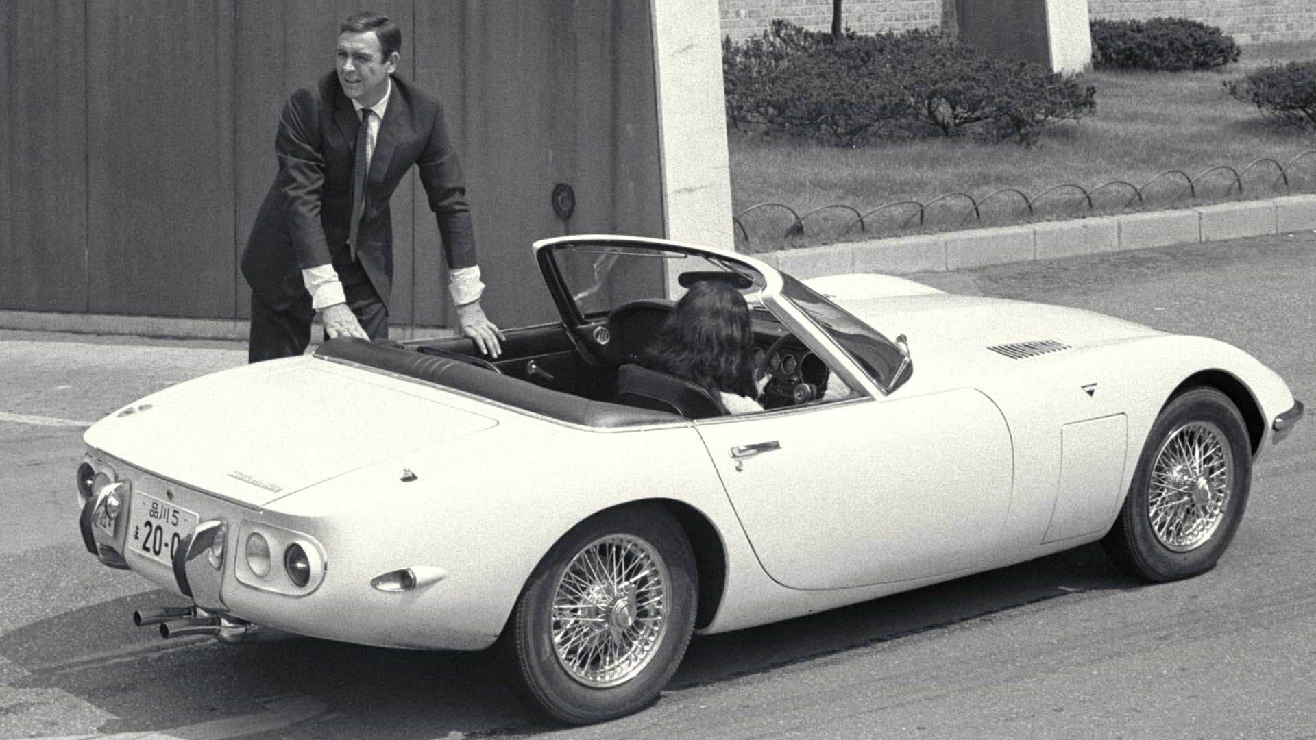 خودروی toyota 2000gt در فیلم جیمز باند