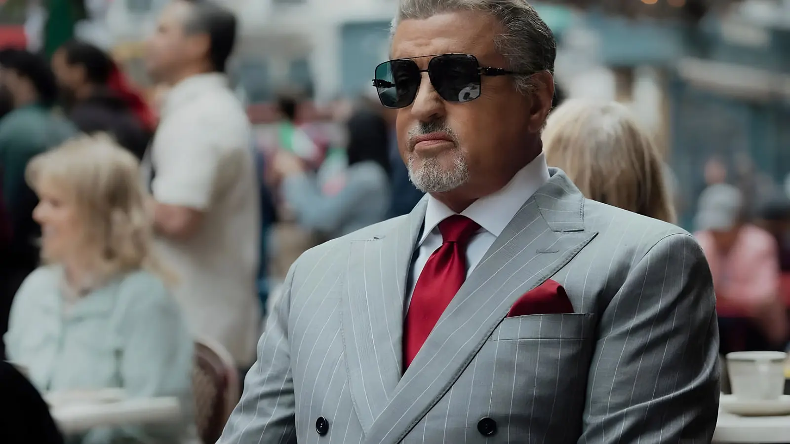 سیلوستر استالونه (Sylvester Stallone) در نقش استالونه در سریال پادشاه تالسا