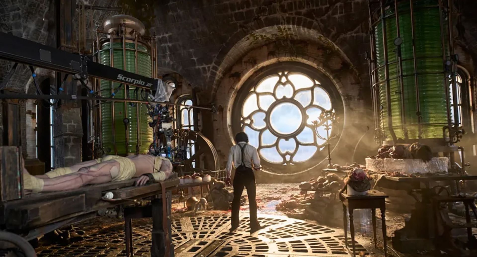 پلانی از فیلم فرانکنشتاین