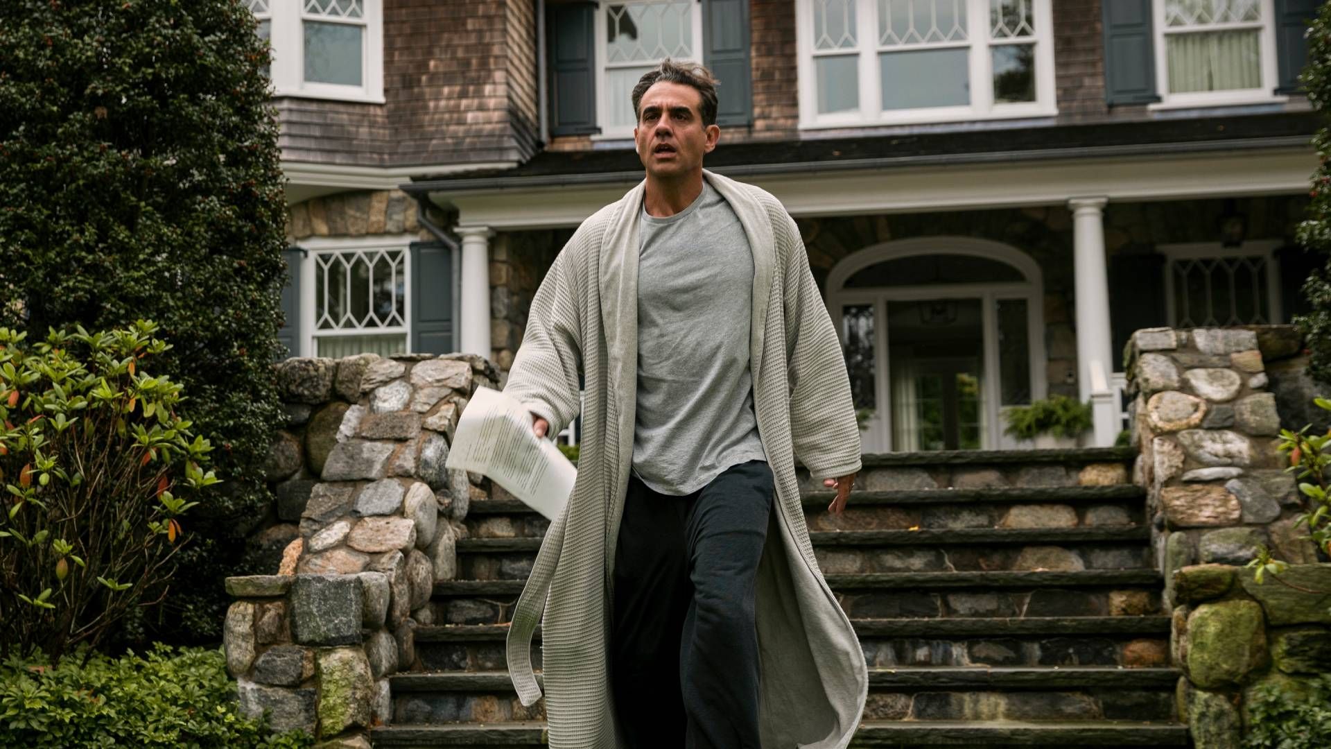 کاور سریال The Watcher نتفلیکس