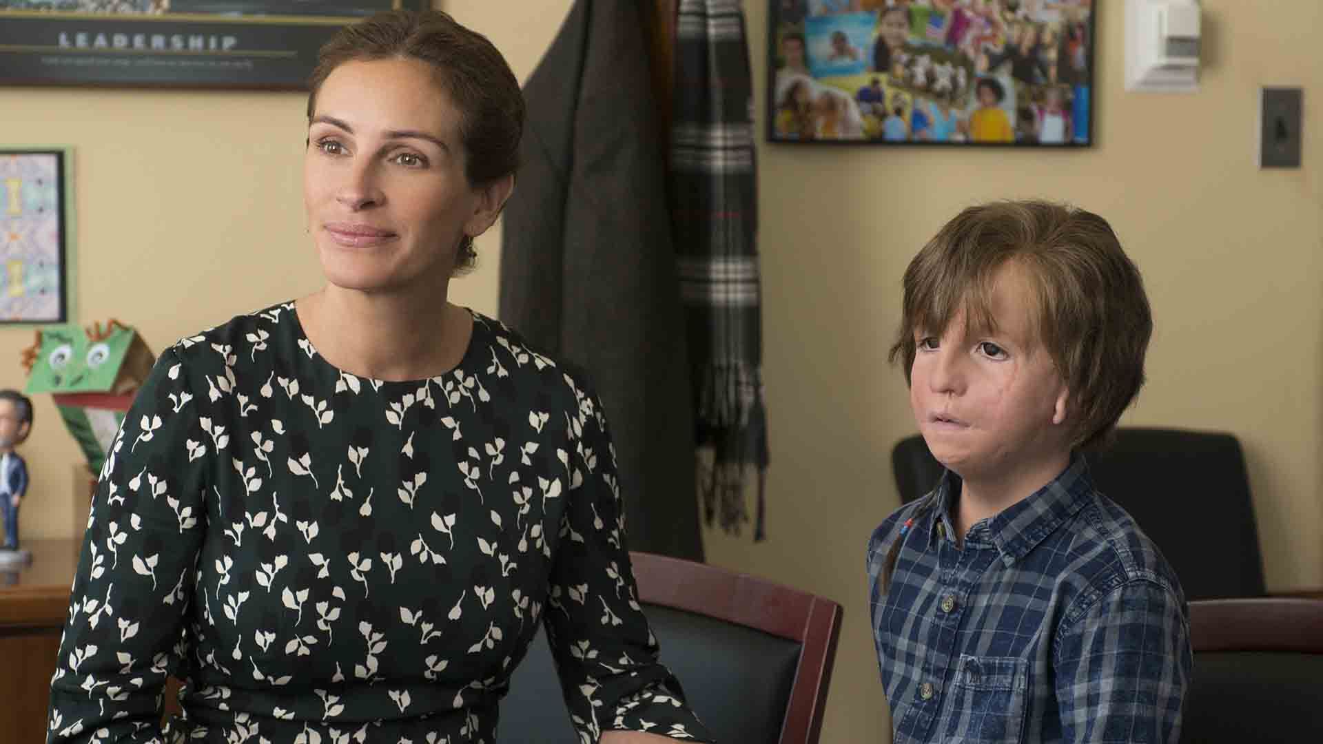 جیکوب ترمبلی و جولیا رابرتس در فیلم Wonder